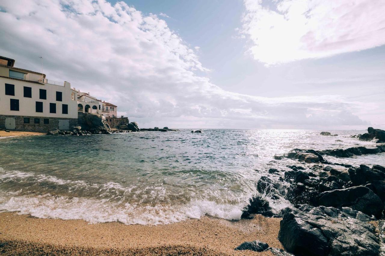 Apartamento Reformado A 2 Minutos De La Playa En Calella! Calella De Palafrugell Eksteriør bilde